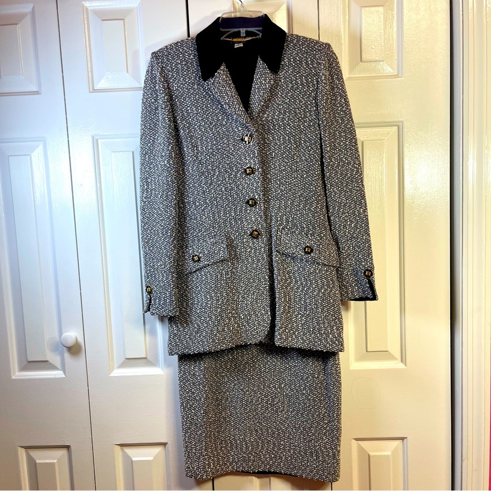 ST. JOHN Couture 2 Piece Tweed Texture Jacket + Mini Skirt Gold Button Suede C14